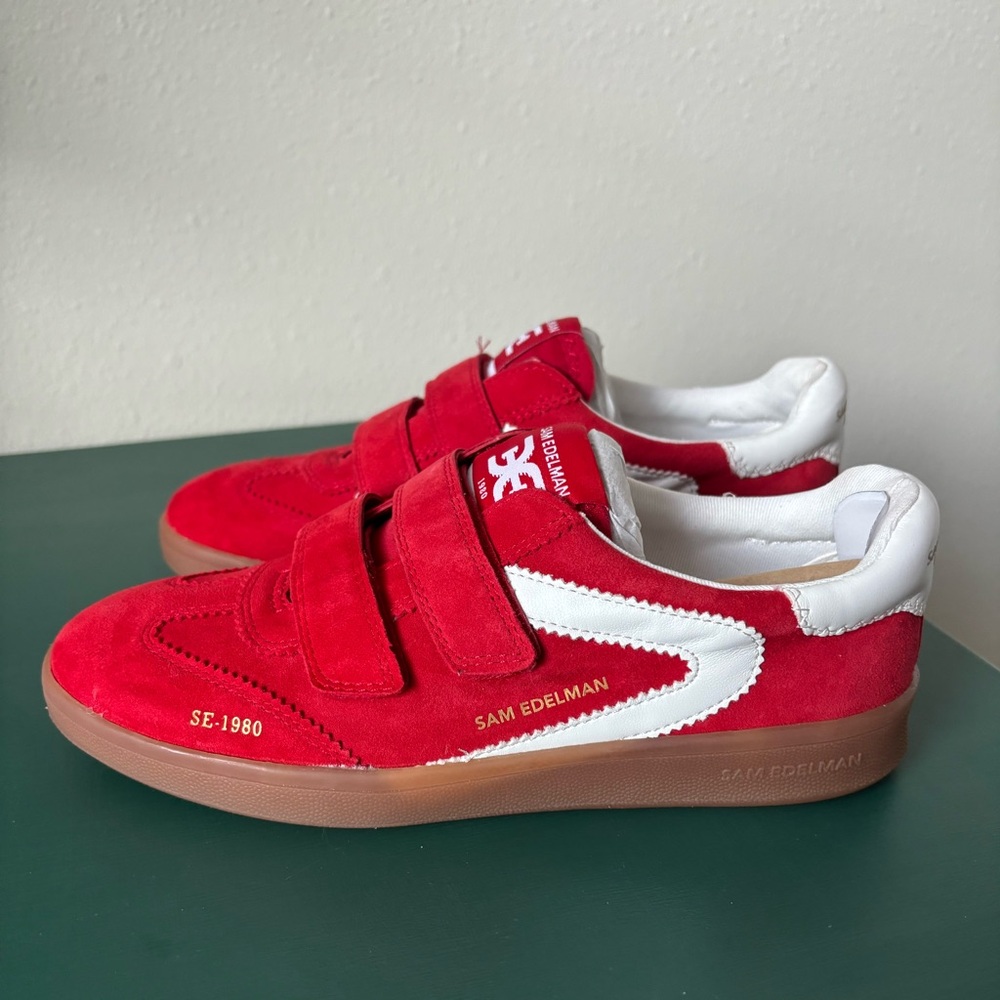 NWT Sam Edelman Velcro Sneaker